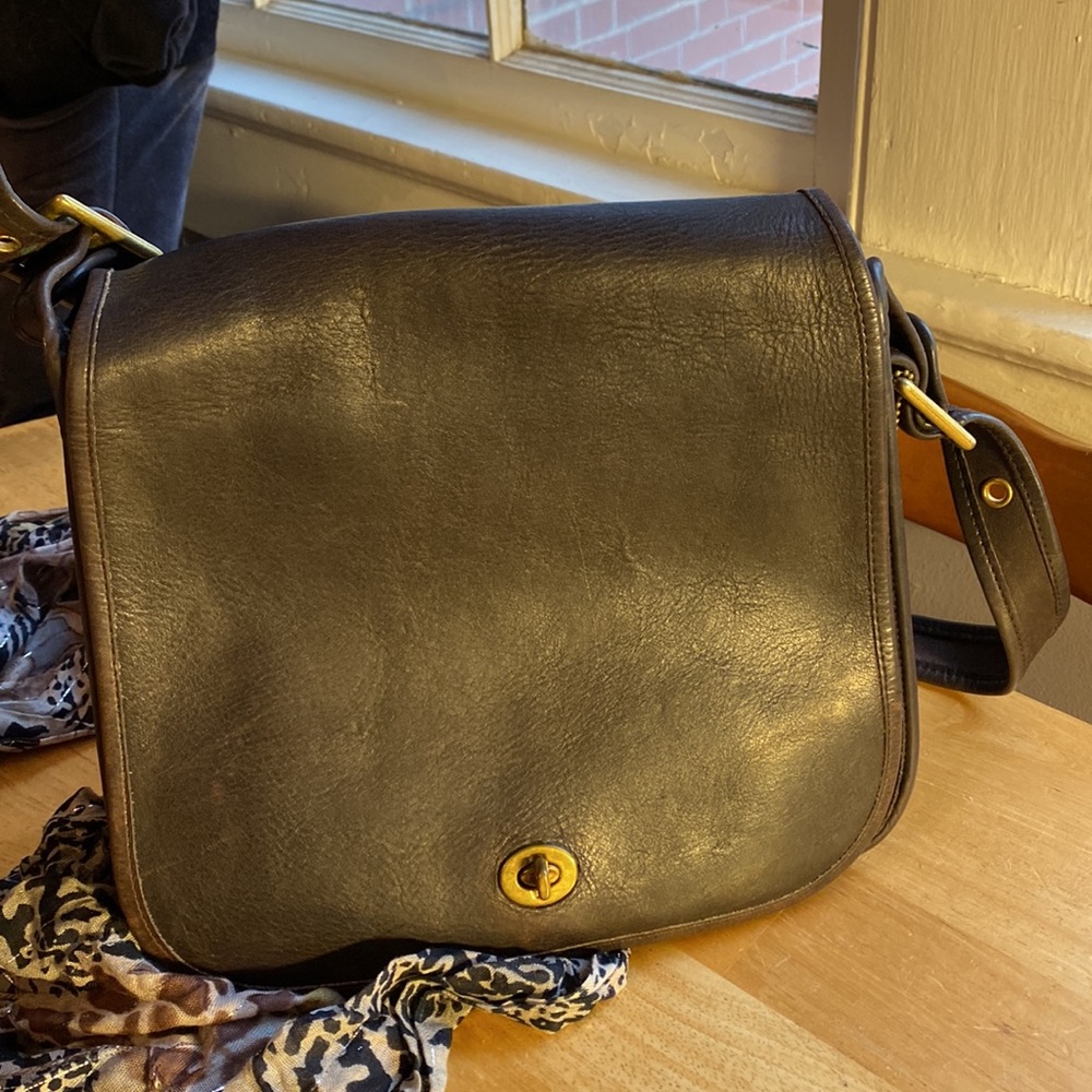 Coach leather vintage shoulder bag #211-7047